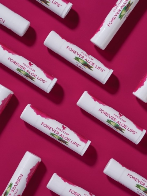 FOREVER ALOE LIPS – pomadka nawilżająca, ochronna i regenerująca